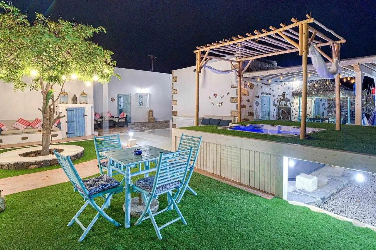 La Caldereta Rural Home 0*,